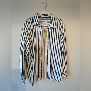 Men’s Zara Long Sleeve Stripped Button Up Shirt **NEW NEVER WORN WITHOUT TAGS**